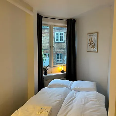 Comfy 2 Bedroom Getaway Apartament *