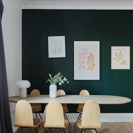 Comfy 2 Bedroom Getaway