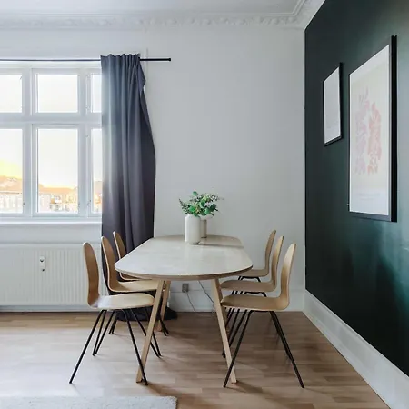 Apartment Comfy 2 Bedroom Getaway Copenhagen
