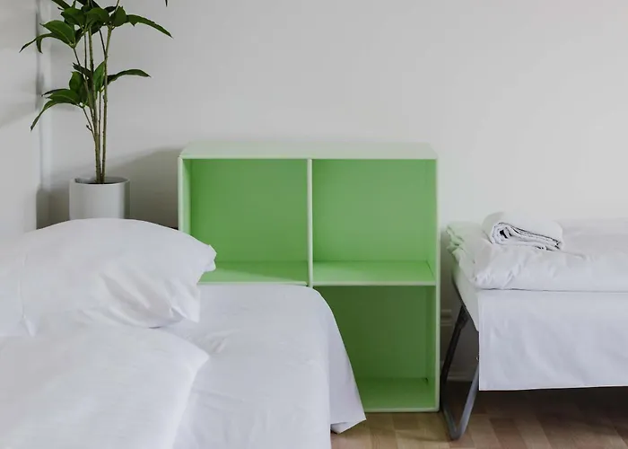 Comfy 2 Bedroom Getaway *